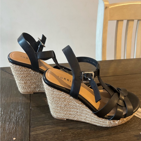 Torrid Black and Tan Wedge Sandals - Picture 3 of 3